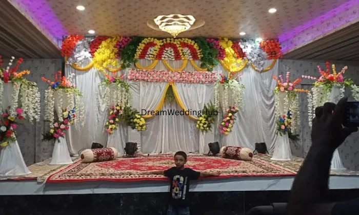 Maa Bhagwati flower decoration